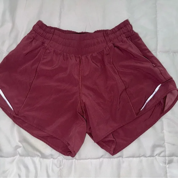 Lululemon Hotty Hot Short II Long 4" So Merlot LR red purple wine color